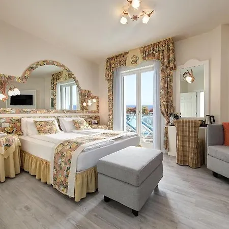 Cavalieri Palace & Hotel