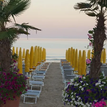 Cavalieri Palace & Hotel 4*